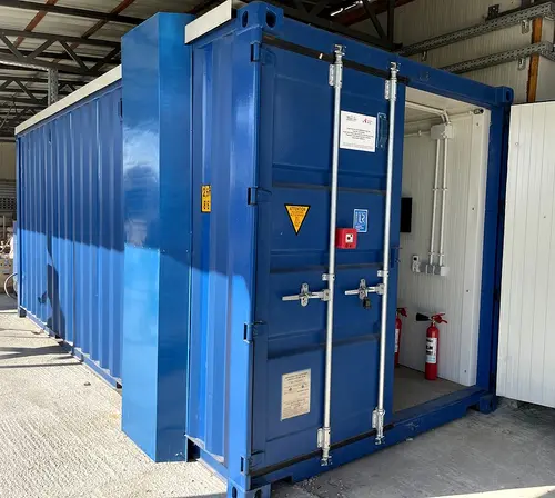 Power continuity energy storage system container