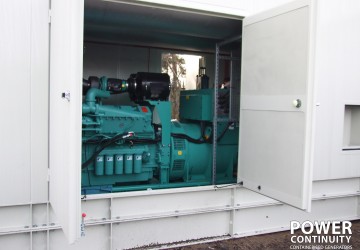 Power continuity large generator in container