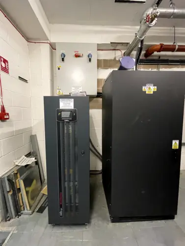 Power continuity monitoring ups