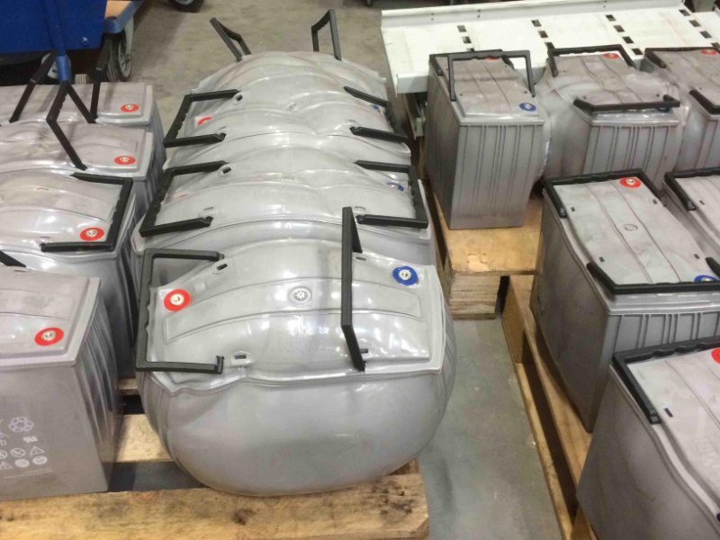 Power continuity vrla batteries swollen